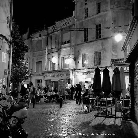 Place De La Roquette, Centre Historique Арль Екстер'єр фото